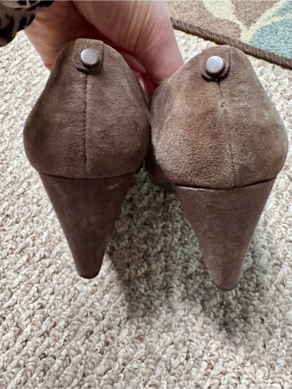 Easy Spirit Taupe Suede Round-Toe Wedge Heels – Women’s Size 10